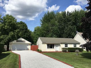 21565 Remick Dr, Clinton Township, MI 48036