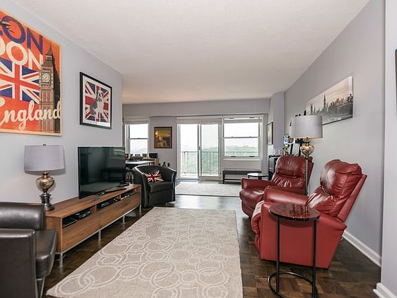 3rd image of 2400 Johnson Ave APT 14C
