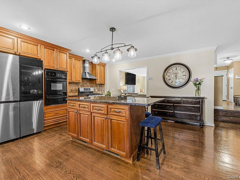 1st image of 47 Villa Avenue