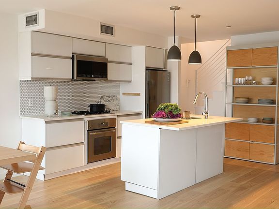 3rd image of 251 S 3rd St #Pha