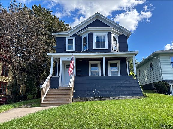 2nd image of 211 Ulster St