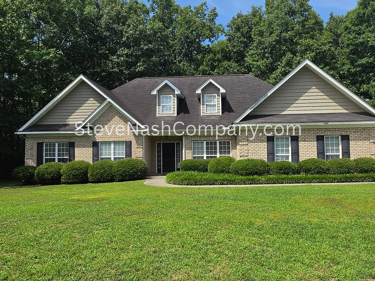 3 bed, 2002 sqft, $2,200 — Photo 1