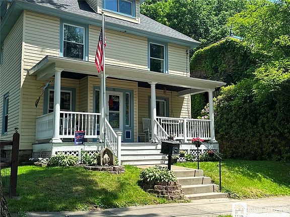 2nd image of 36 Grant St