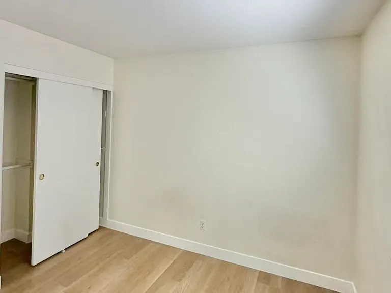 1209 Madrigal Ct — Photo 13