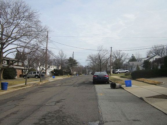 5th image of 12 Kennedy Ave
