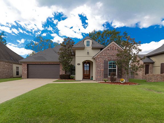 2nd image of 300 Forest Creek Dr