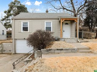 976 S 50th Ave, Omaha, NE 68106