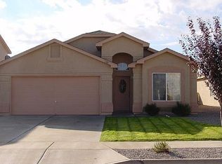 724 Morning Meadows Dr NE, Rio Rancho, NM 87144
