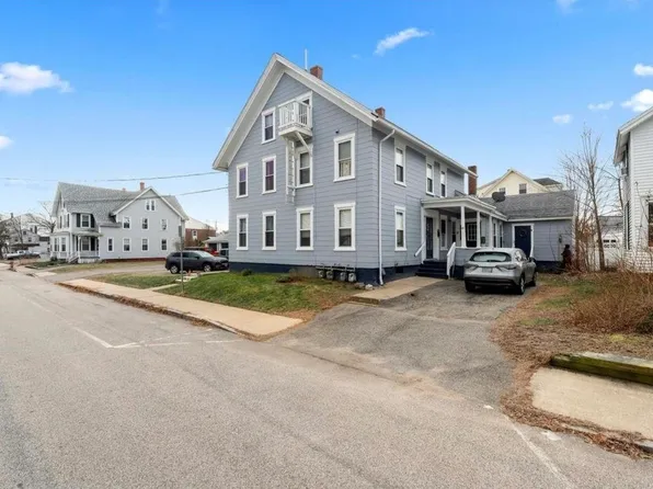 28 Lincoln St #A, Dover, NH 03820