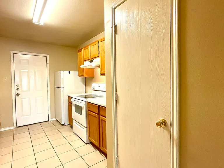 7560 Oak Chase — Photo 25