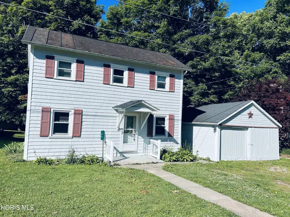 69 Jackson St, Mc Cutchenville, OH 44844