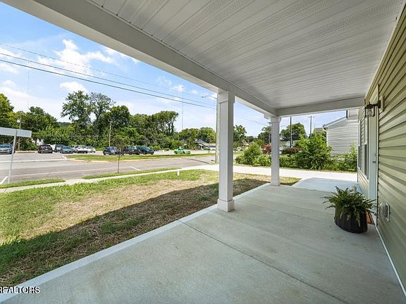 4th image of 1314 Louisiana Ave