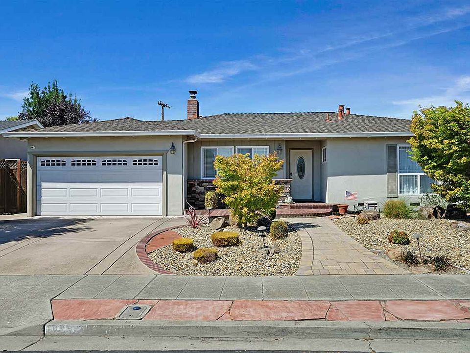 1st image of 8432 Briarwood Ln