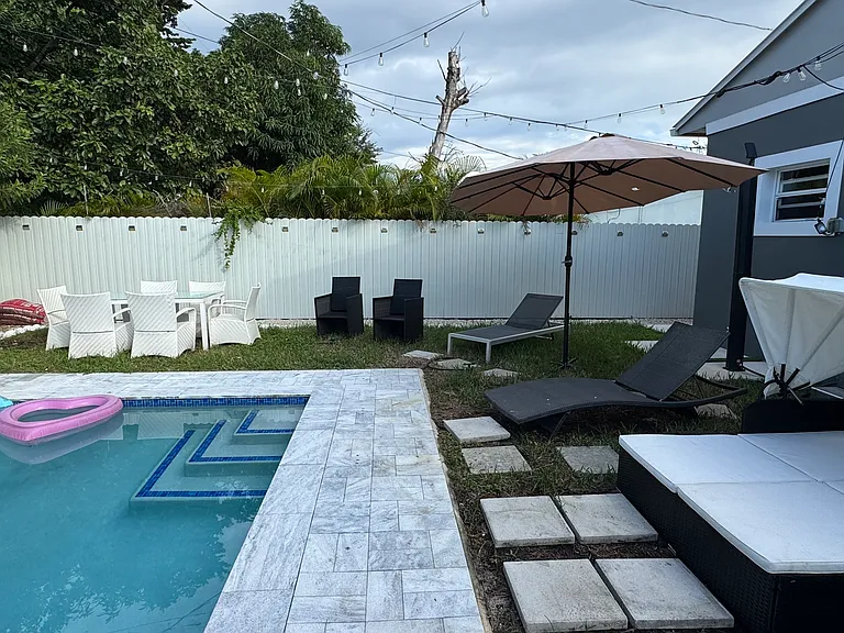 1041 NW 73rd St — Photo 10