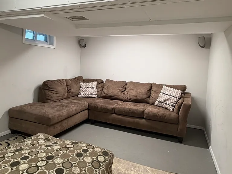 10 Skyes Neck Ct — Photo 32