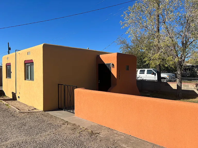 Vintage Quirks & Classic Charm in the North Valley — Photo 15