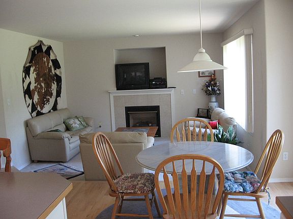 Breakfast Nook and Family Room