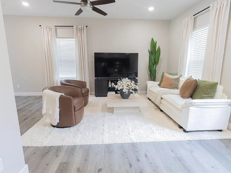 2950 N Creasy Springs Rd — Photo 18