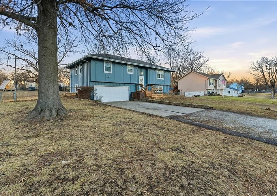 1st image of 16004 Terry Ave