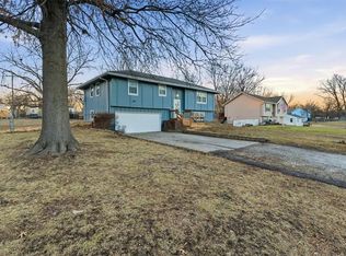 16004 Terry Ave, Belton, MO 64012
