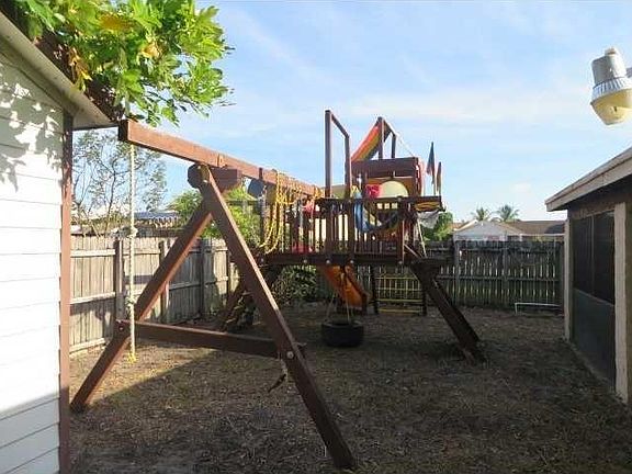 5th image of 19753 NW 52nd Pl
