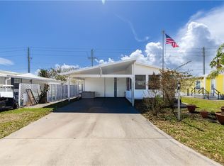 835 Vireo Dr, Barefoot Bay, FL 32976