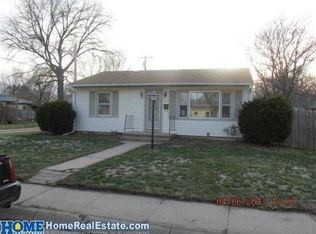 315 N 17th St, Beatrice, NE 68310