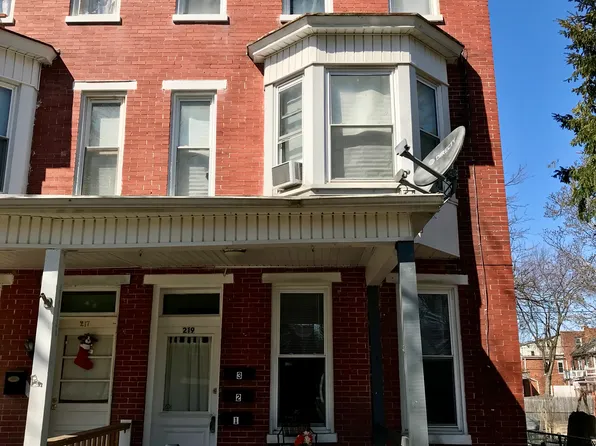 219 Irving Rd APT 3, York, PA 17403