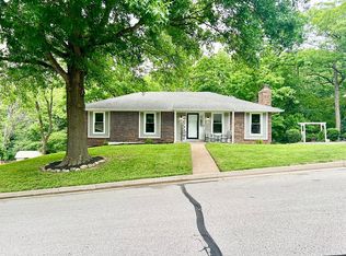 2421 Scenic Dr, Jefferson City, MO 65101