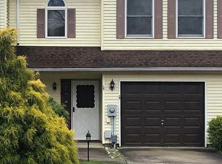 16 Schooner Ct #16, Tuckerton, NJ 08087