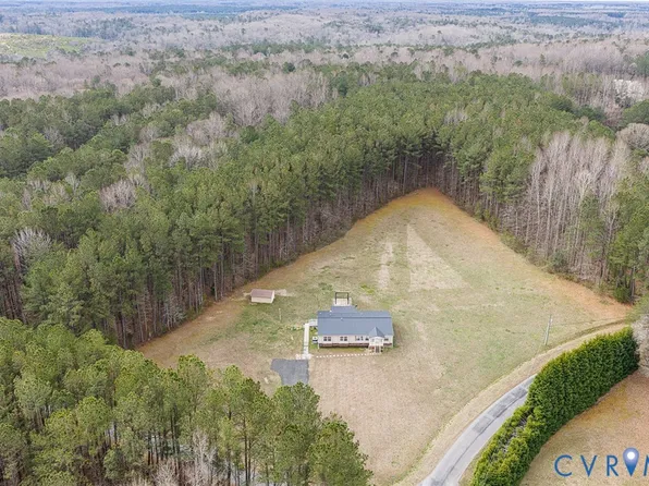 14 Knights Dr, Heathsville, VA 22473