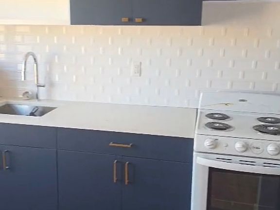 5th image of 1464 Watson Ave #5