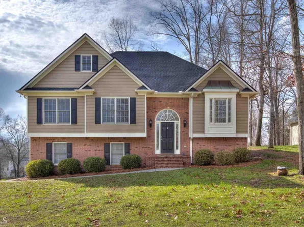 13 Lamplighter Cv, Cartersville, GA 30120