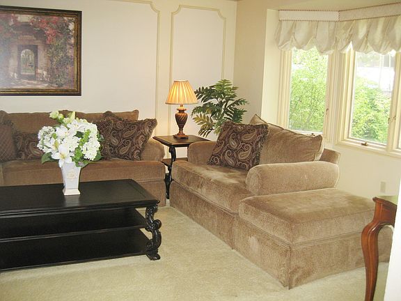 Large Formal Living Room