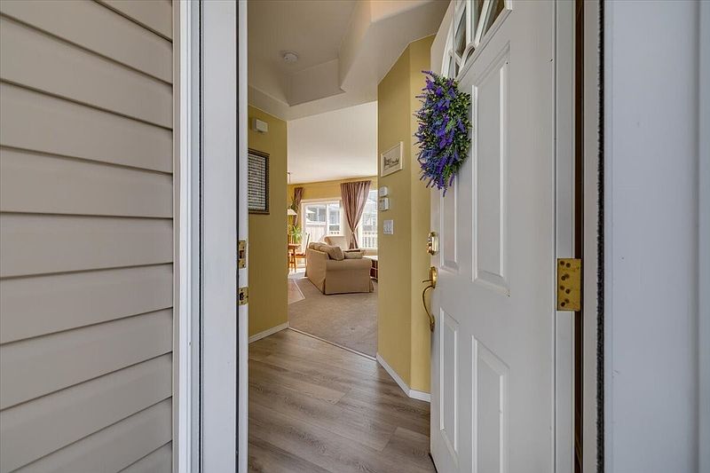 2nd image of 2755 Comet Street