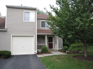 8 Trails End, Hopewell Junction, NY 12533