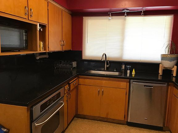2nd image of 459 W Scott Ave
