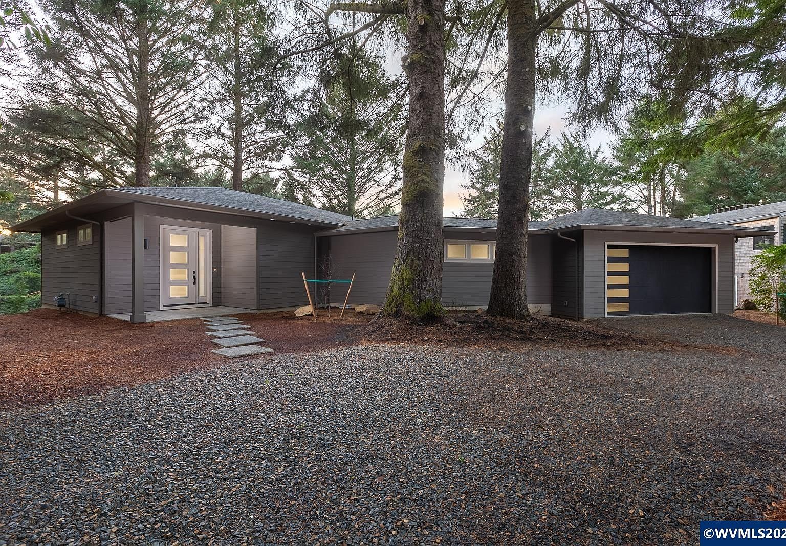 105 W Bay Point Rd