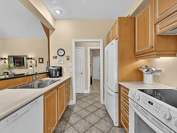 4th image of 7 Callary Cres