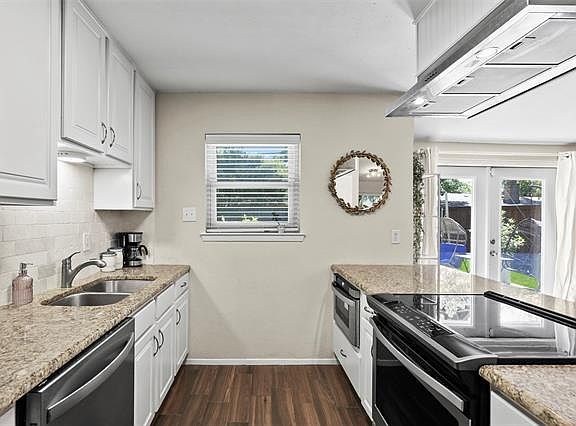 4th image of 2706 Norwood Ln