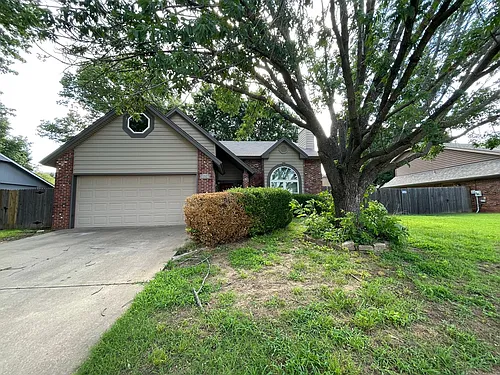 11323 S Ash St Photo 1