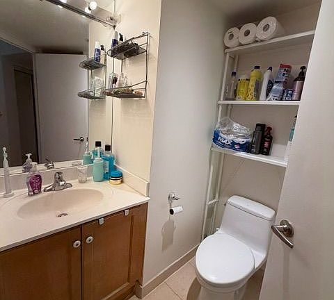 5th image of 210 Victoria St #3511