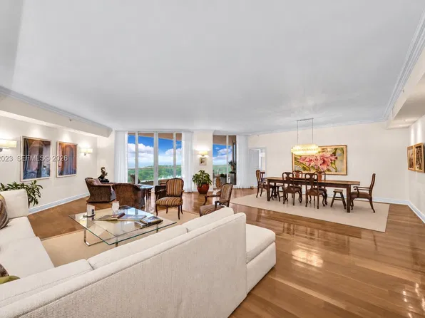 60 Edgewater Dr APT 14E, Coral Gables, FL 33133