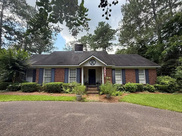 1617 Choctaw St, Dothan, AL 36303