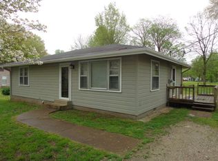 826 Lois St, Paris, TN 38242