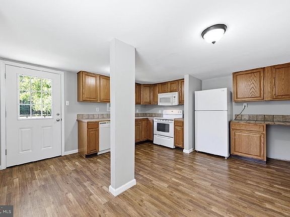 5th image of 3431 Nesco Rd
