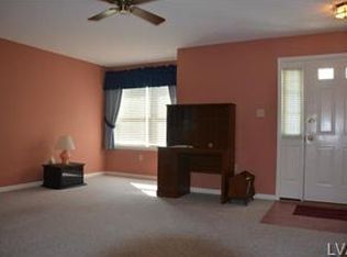 7294 Sauerkraut Ln, Macungie, PA 18062