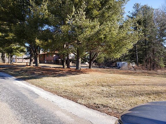 5th image of 530 S Gordon St