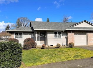 9975 SW Cynthia St, Beaverton, OR 97008