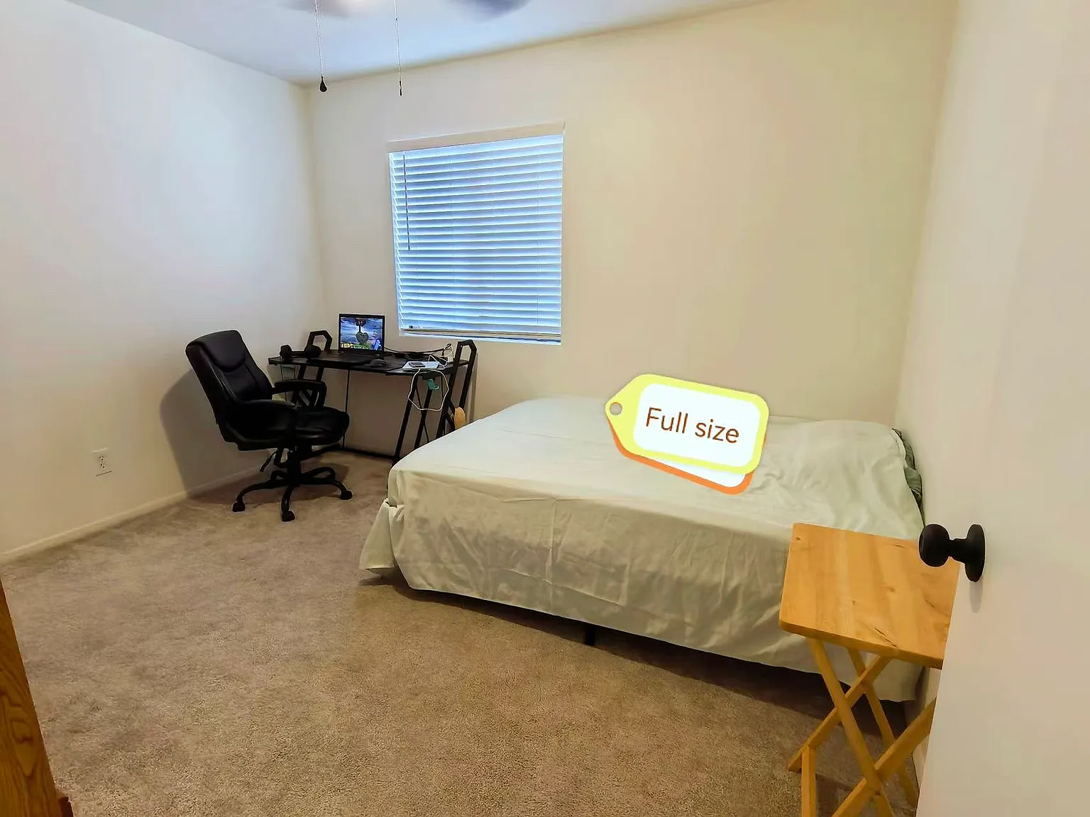 2 bed, 900 sqft, $1,000 — Photo 3